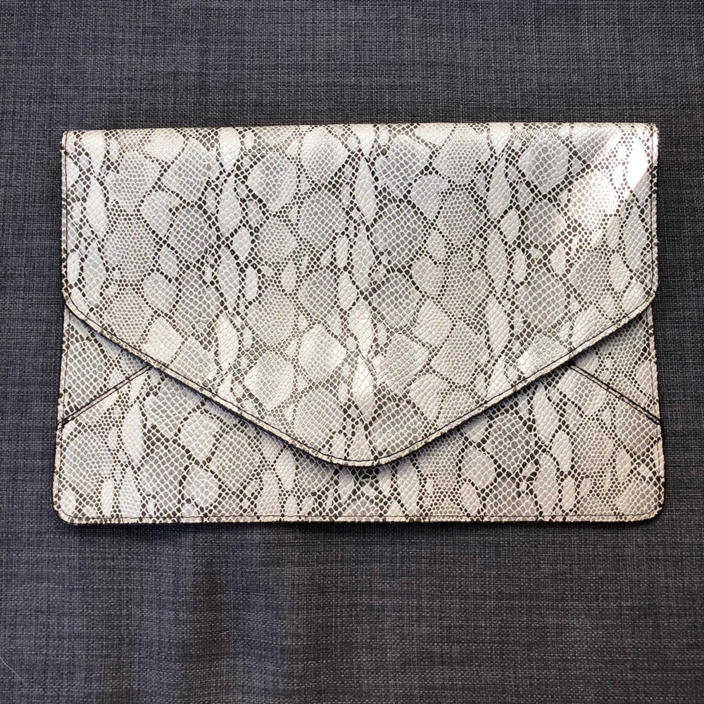 Snake effect clutch envelop bag